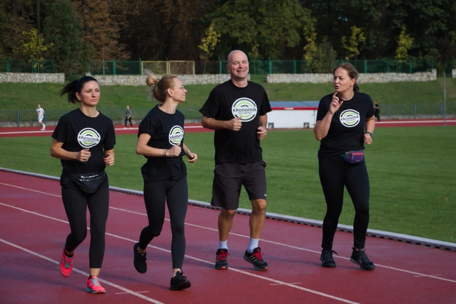 Zdjęcie w galerii na portalu naszraciborz.pl: IV Bieg Erasmusa w Ekonomiku [FOTO] wiadomości z regionu
