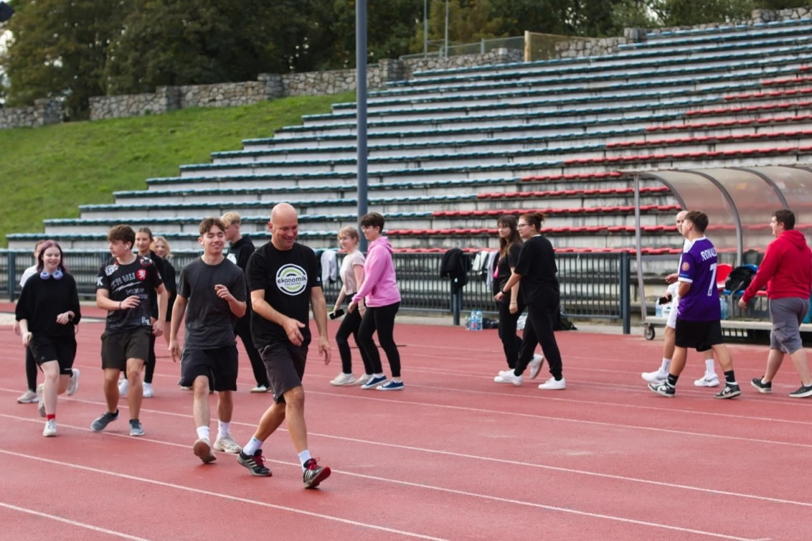 Zdjęcie w galerii na portalu naszraciborz.pl: IV Bieg Erasmusa w Ekonomiku [FOTO] wiadomości z regionu