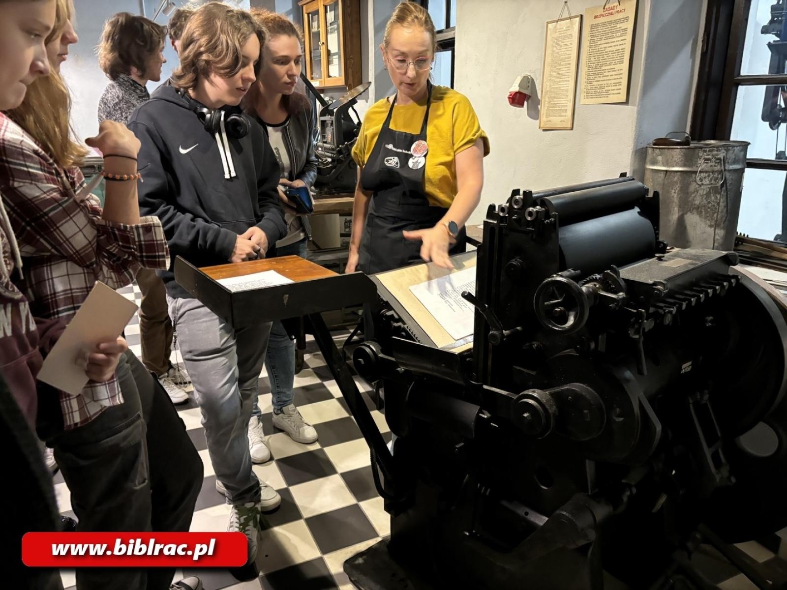 Zdjęcie w galerii na portalu naszraciborz.pl: #młodzieżczyta: wycieczka do Muzeum Drukarstwa w Cieszynie wiadomości z regionu
