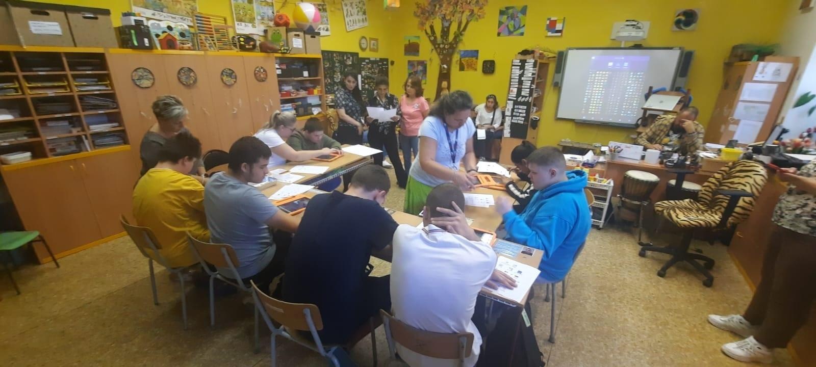 Zdjęcie w galerii na portalu naszraciborz.pl: Nauczyciele raciborskiej SP 4 w Ostrawie wiadomości z regionu