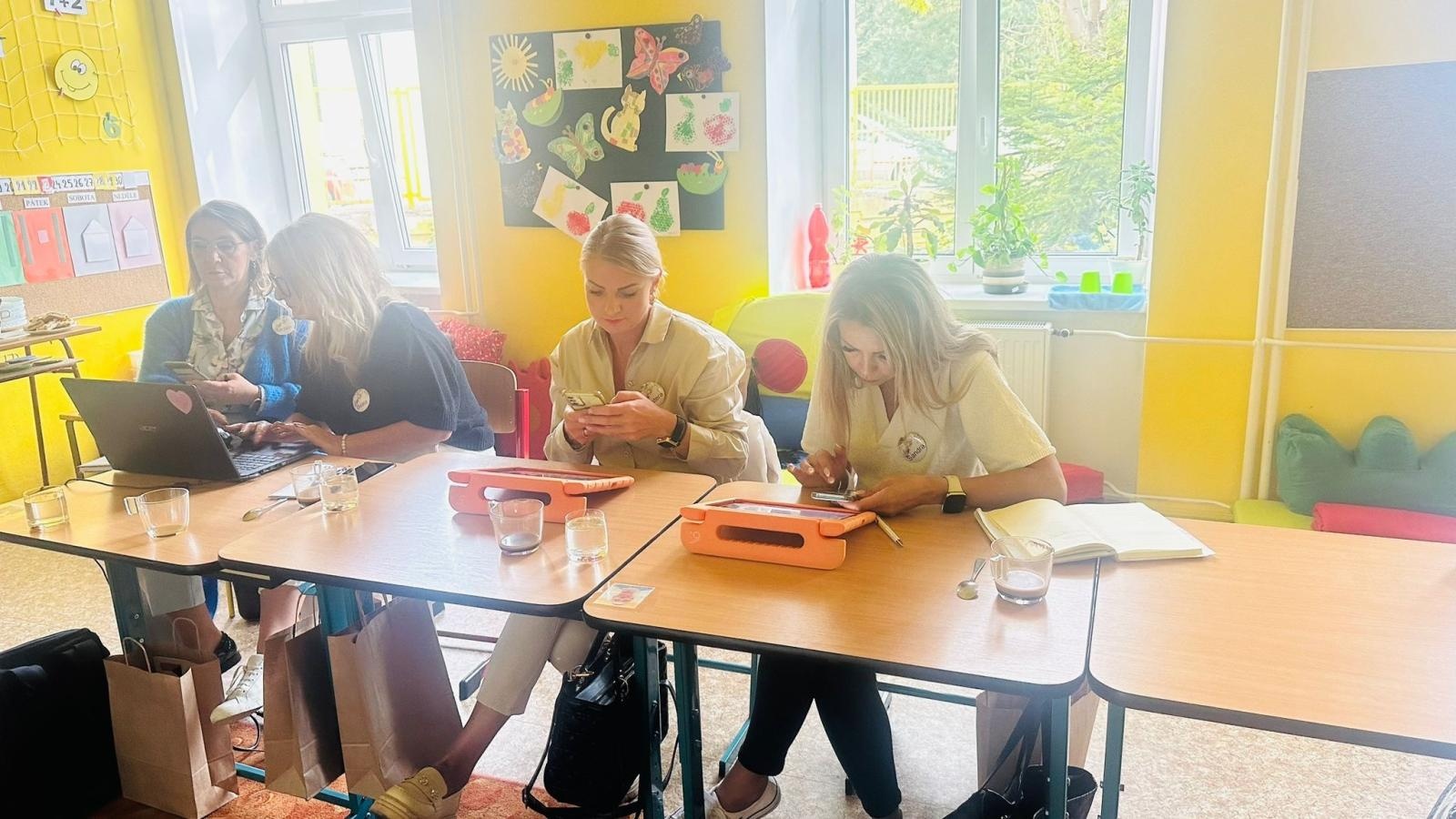 Zdjęcie w galerii na portalu naszraciborz.pl: Nauczyciele raciborskiej SP 4 w Ostrawie wiadomości z regionu