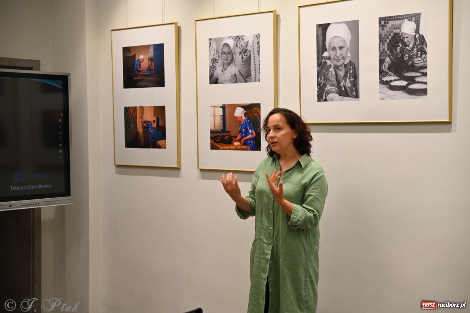 Zdjęcie w galerii na portalu naszraciborz.pl: Sztuka przeciw wojnie – Spotkanie z Tetianą Oleksiienką i Tają Levchenko w Bibliotece Raciborskiej wiadomości z regionu