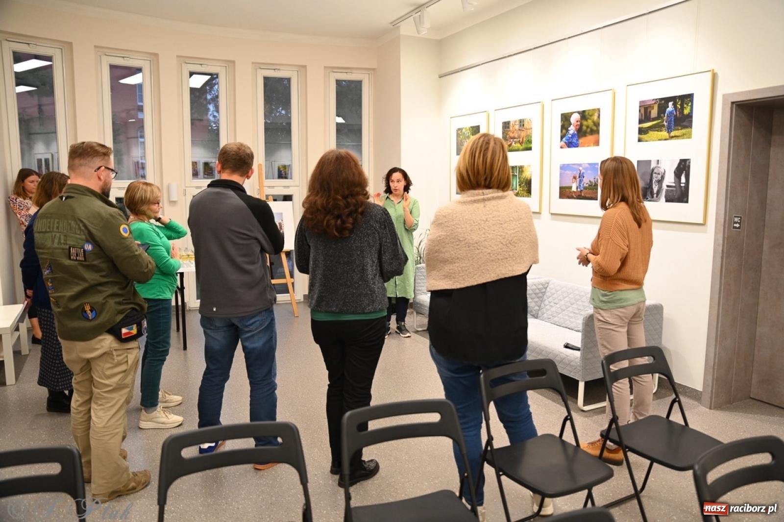 Zdjęcie w galerii na portalu naszraciborz.pl: Sztuka przeciw wojnie – Spotkanie z Tetianą Oleksiienką i Tają Levchenko w Bibliotece Raciborskiej wiadomości z regionu
