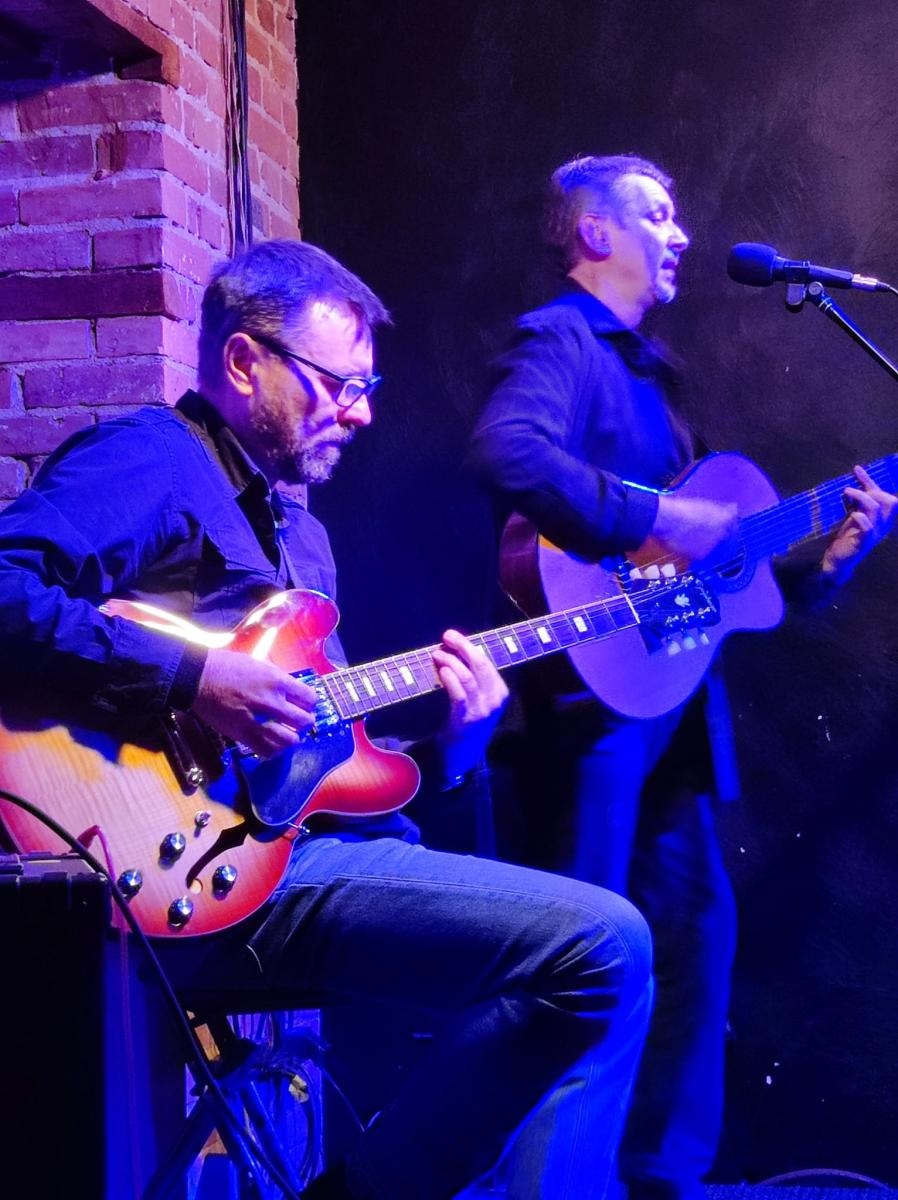 Zdjęcie w galerii na portalu naszraciborz.pl: Poetyckie spotkanie z mistrzem słowa i Perspektywą Okolicy na Zamku Piastowskim w Raciborzu i Tworkowie wiadomości z regionu