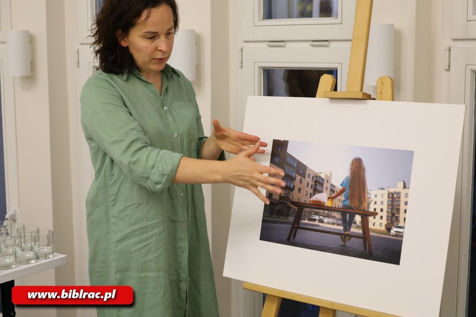 Zdjęcie w galerii na portalu naszraciborz.pl: Spotkanie z ukraińską pisarką Tetianą Oleksiienko wiadomości z regionu