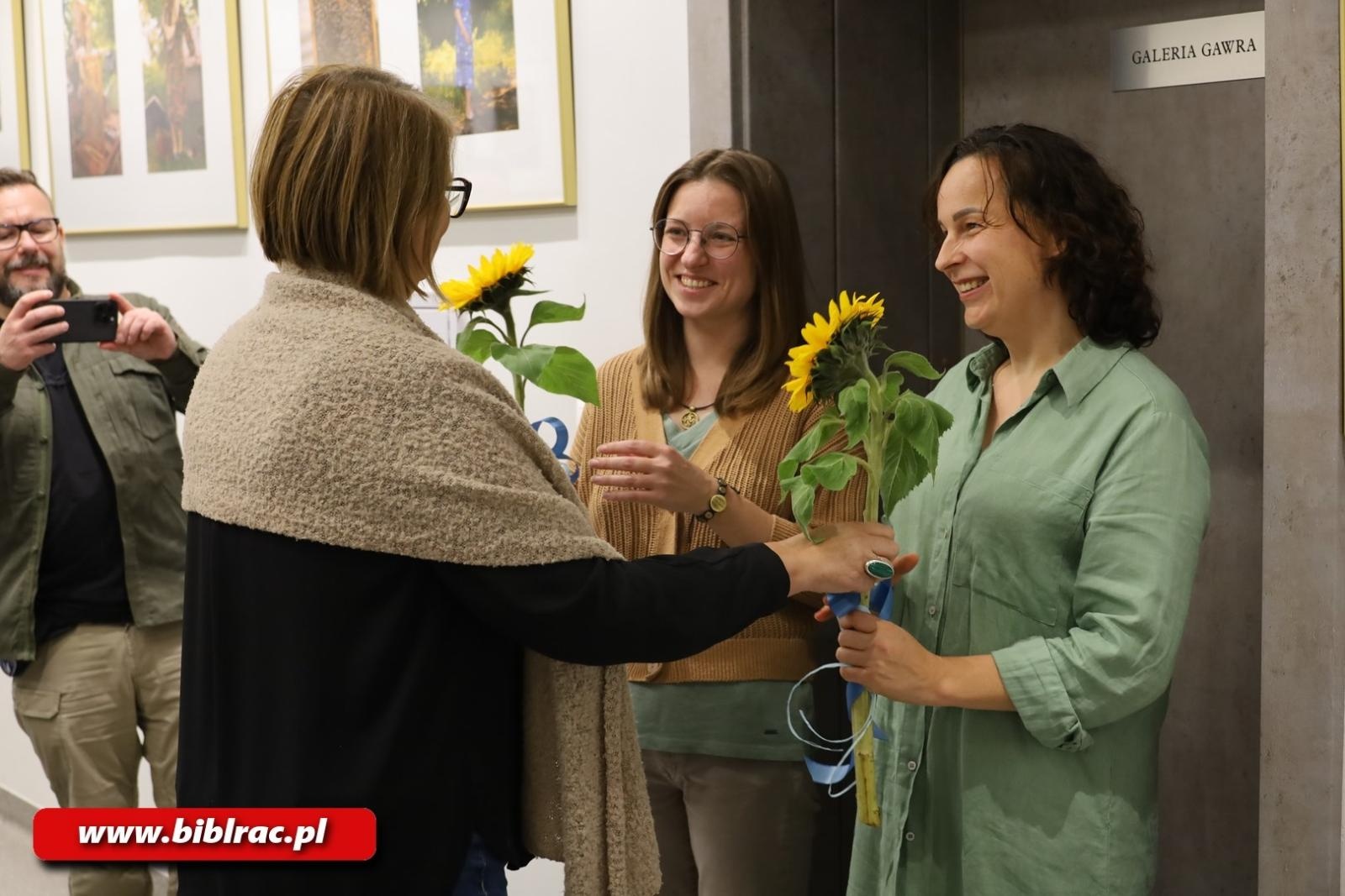 Zdjęcie w galerii na portalu naszraciborz.pl: Spotkanie z ukraińską pisarką Tetianą Oleksiienko wiadomości z regionu