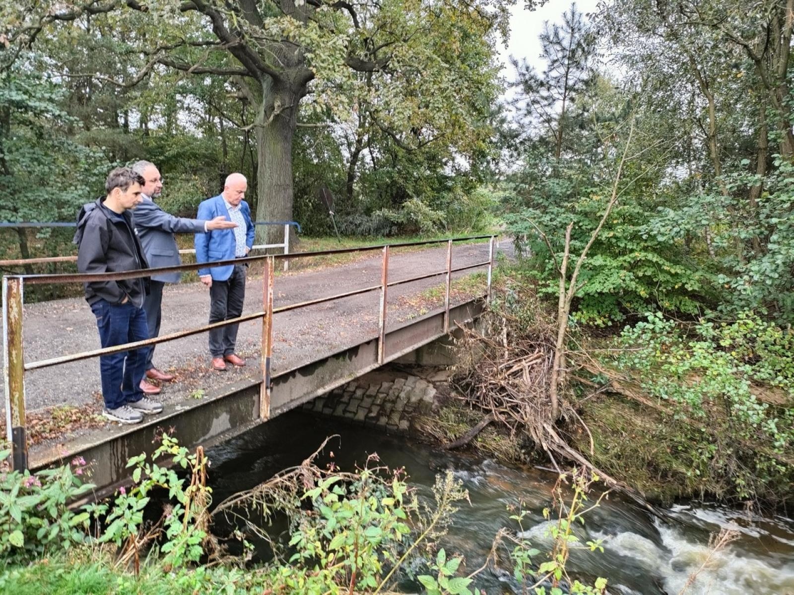Zdjęcie w galerii na portalu naszraciborz.pl: Wojewoda Śląski z wizytą w gminie Nędza wiadomości z regionu