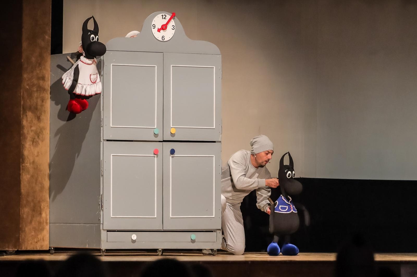 Zdjęcie w galerii na portalu naszraciborz.pl: Beboki. Kapitalny spektakl teatralny w Raciborskim Centrum Kultury wiadomości z regionu