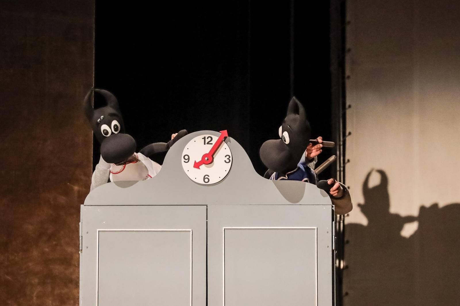 Zdjęcie w galerii na portalu naszraciborz.pl: Beboki. Kapitalny spektakl teatralny w Raciborskim Centrum Kultury wiadomości z regionu