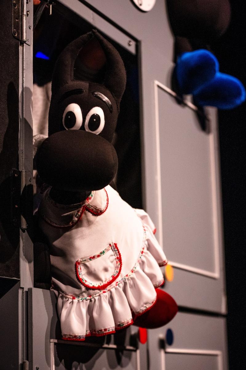 Zdjęcie w galerii na portalu naszraciborz.pl: Beboki. Kapitalny spektakl teatralny w Raciborskim Centrum Kultury wiadomości z regionu