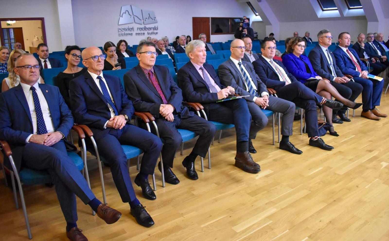 Zdjęcie w galerii na portalu naszraciborz.pl: Jubileusz 20-lecie partnerstwa Powiatu Raciborskiego z Miastem Rendsburg wiadomości z regionu