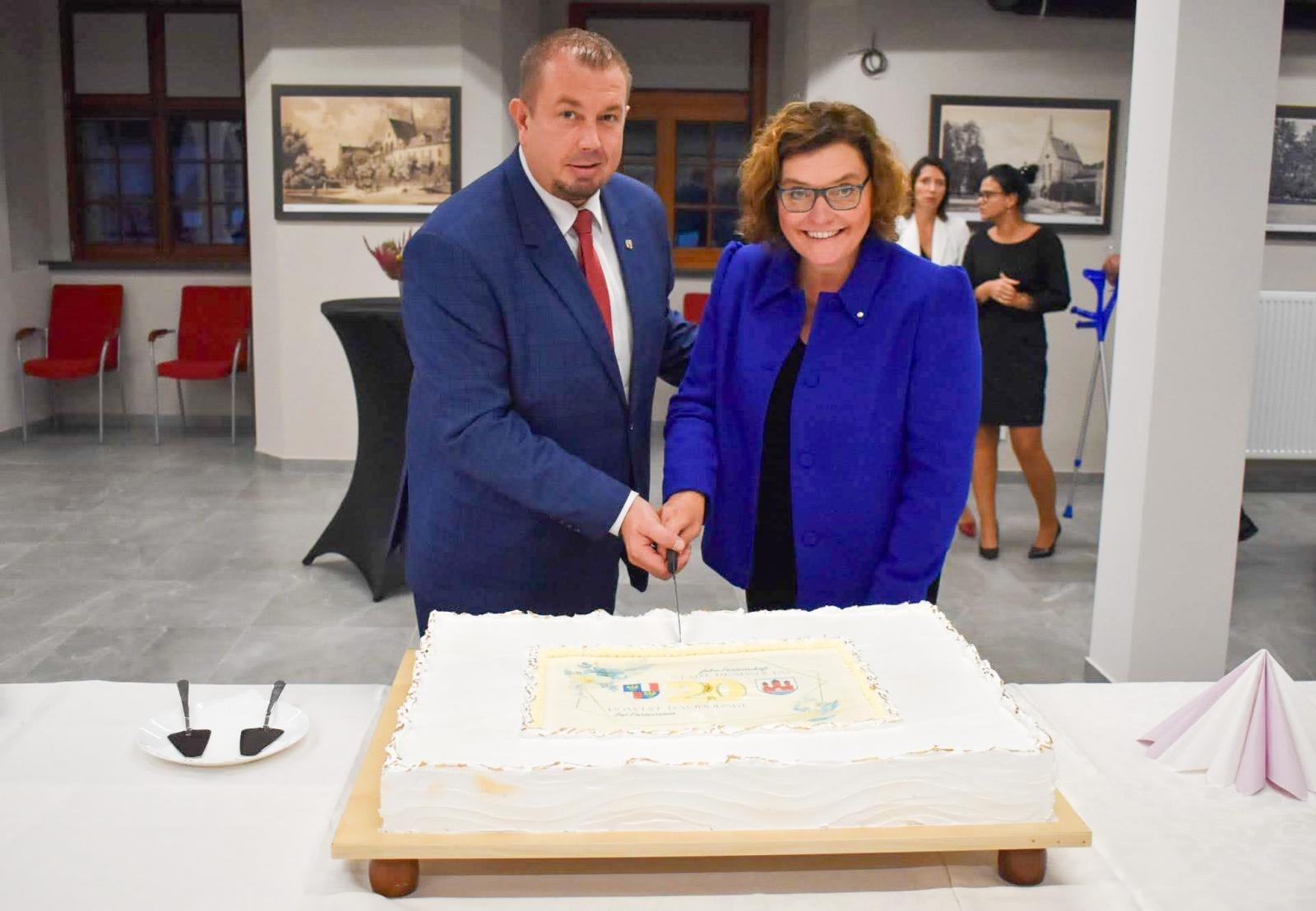 Zdjęcie w galerii na portalu naszraciborz.pl: Jubileusz 20-lecie partnerstwa Powiatu Raciborskiego z Miastem Rendsburg wiadomości z regionu