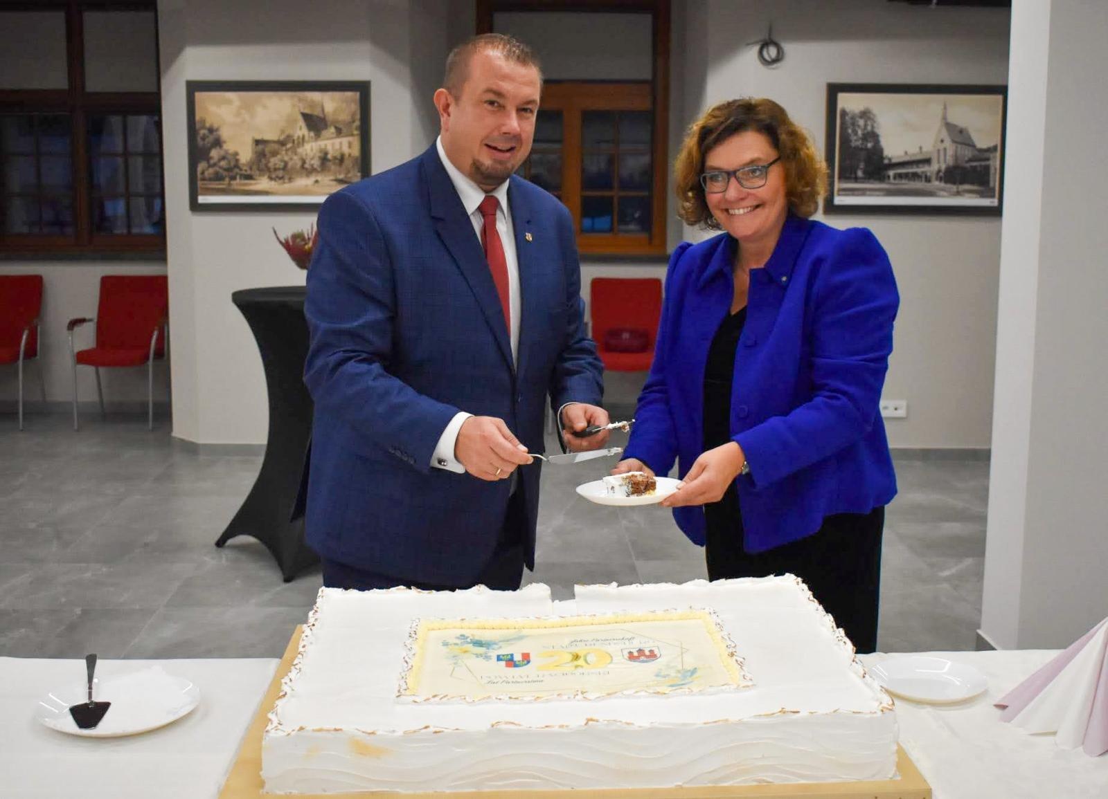 Zdjęcie w galerii na portalu naszraciborz.pl: Jubileusz 20-lecie partnerstwa Powiatu Raciborskiego z Miastem Rendsburg wiadomości z regionu
