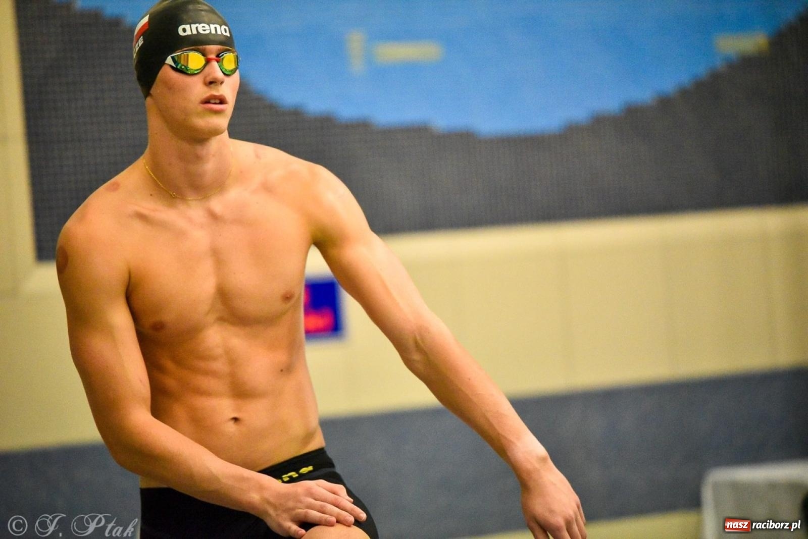 Zdjęcie w galerii na portalu naszraciborz.pl: Rywalizacja pływacka o Puchar Marszałka Województwa Śląskiego na krótkim basenie w Raciborzu wiadomości z regionu