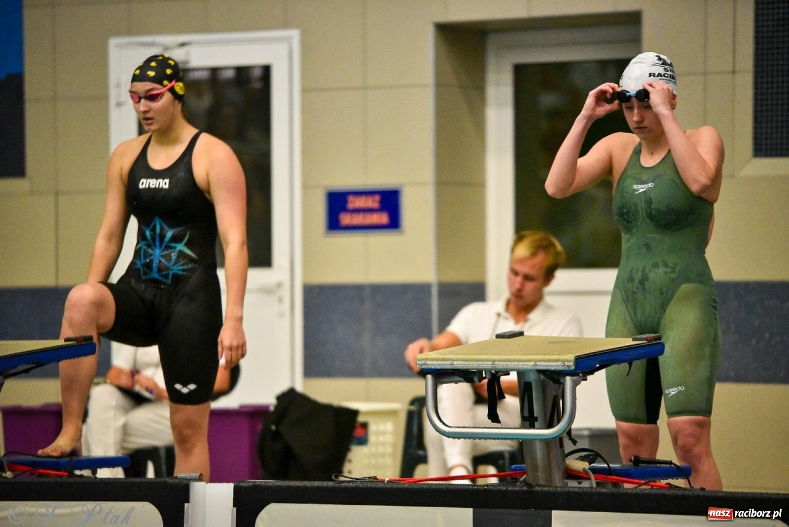 Zdjęcie w galerii na portalu naszraciborz.pl: Rywalizacja pływacka o Puchar Marszałka Województwa Śląskiego na krótkim basenie w Raciborzu wiadomości z regionu