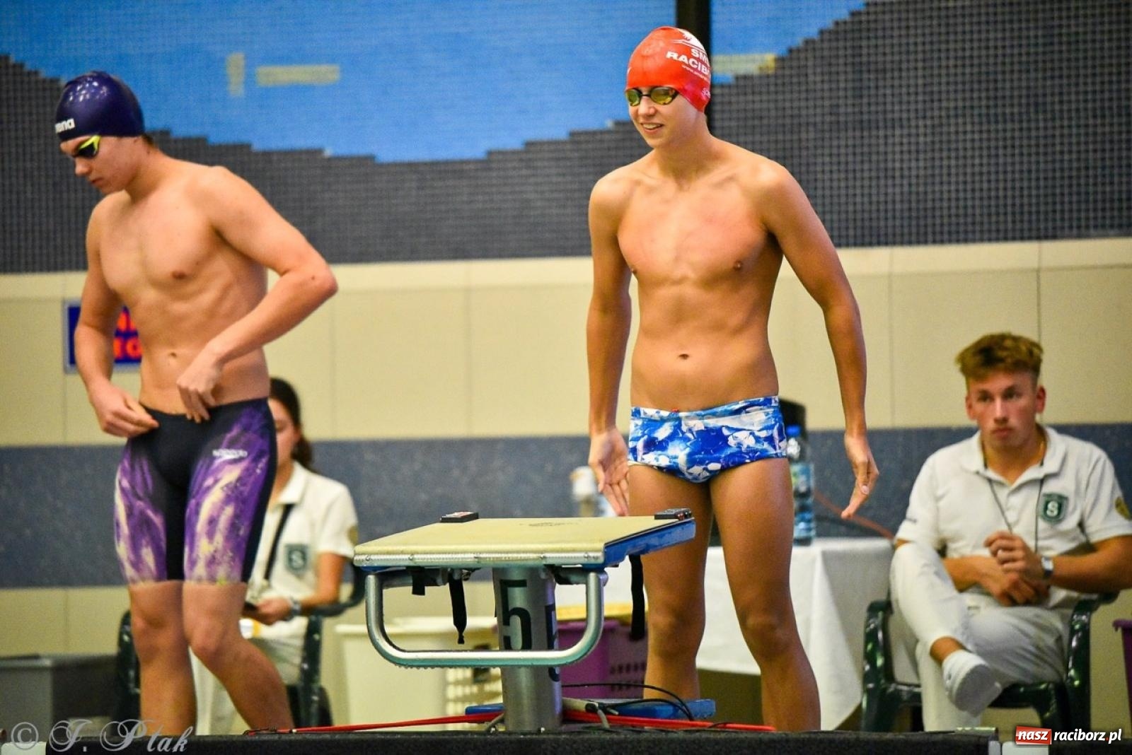 Zdjęcie w galerii na portalu naszraciborz.pl: Rywalizacja pływacka o Puchar Marszałka Województwa Śląskiego na krótkim basenie w Raciborzu wiadomości z regionu