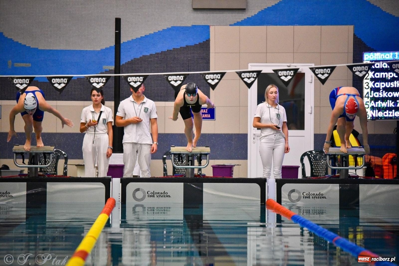 Zdjęcie w galerii na portalu naszraciborz.pl: Rywalizacja pływacka o Puchar Marszałka Województwa Śląskiego na krótkim basenie w Raciborzu wiadomości z regionu