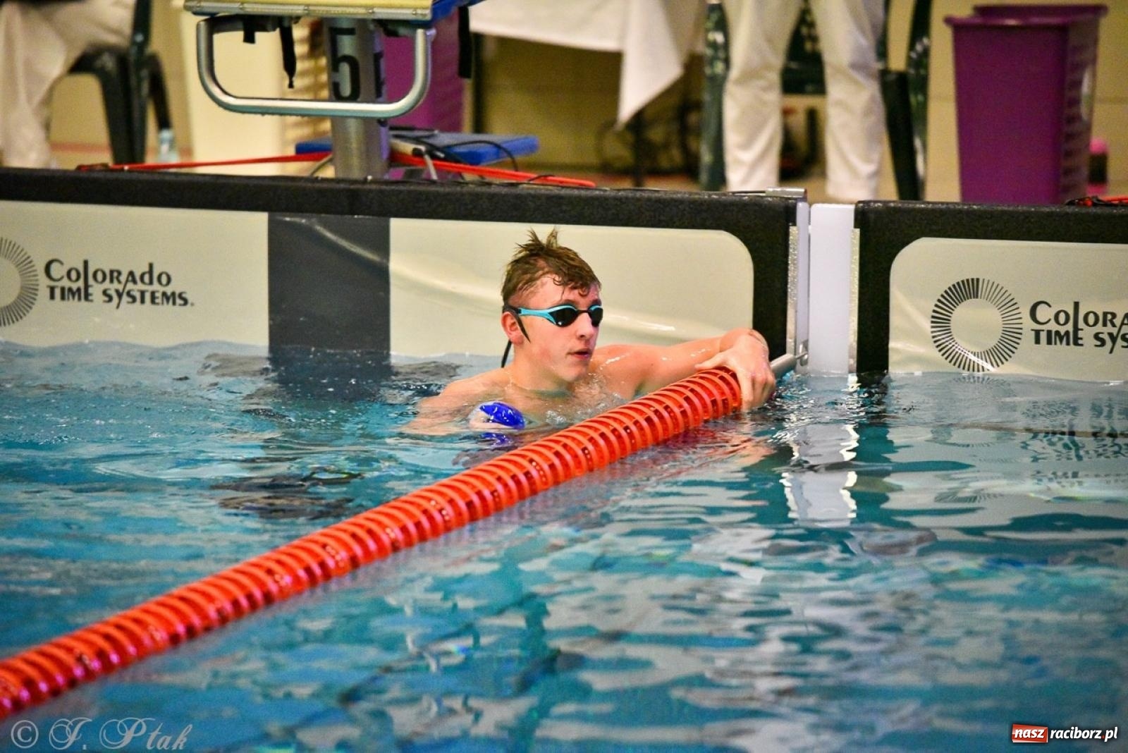 Zdjęcie w galerii na portalu naszraciborz.pl: Rywalizacja pływacka o Puchar Marszałka Województwa Śląskiego na krótkim basenie w Raciborzu wiadomości z regionu
