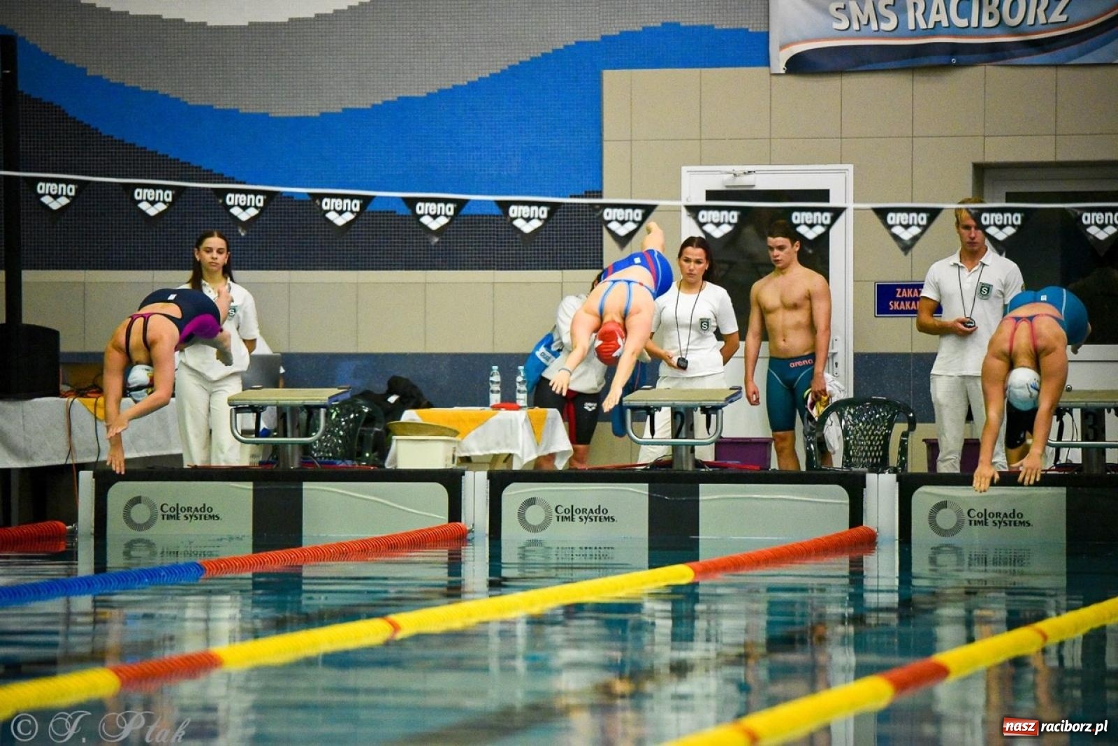 Zdjęcie w galerii na portalu naszraciborz.pl: Rywalizacja pływacka o Puchar Marszałka Województwa Śląskiego na krótkim basenie w Raciborzu wiadomości z regionu