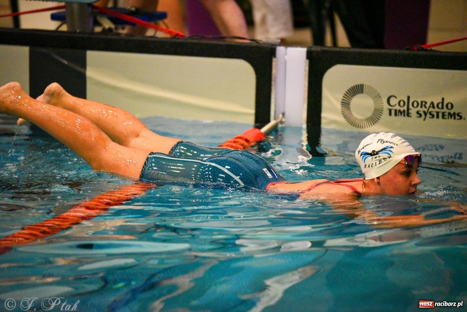 Zdjęcie w galerii na portalu naszraciborz.pl: Rywalizacja pływacka o Puchar Marszałka Województwa Śląskiego na krótkim basenie w Raciborzu wiadomości z regionu