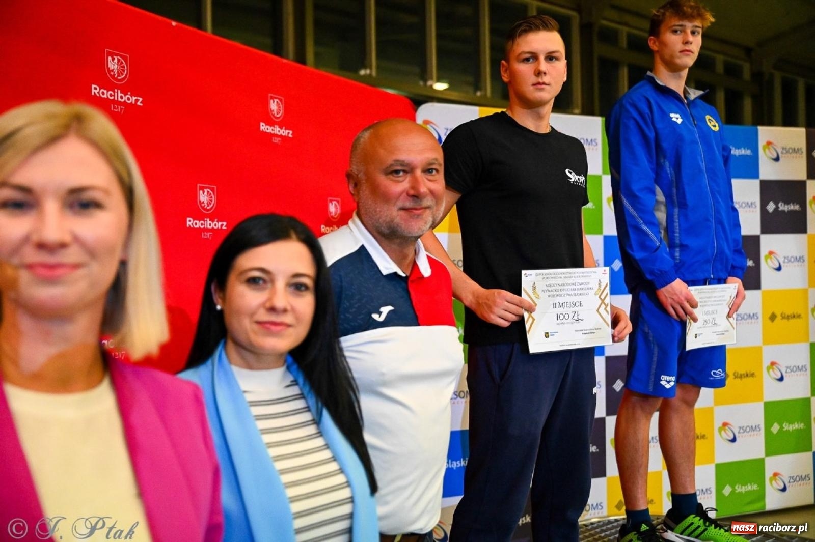 Zdjęcie w galerii na portalu naszraciborz.pl: Rywalizacja pływacka o Puchar Marszałka Województwa Śląskiego na krótkim basenie w Raciborzu wiadomości z regionu