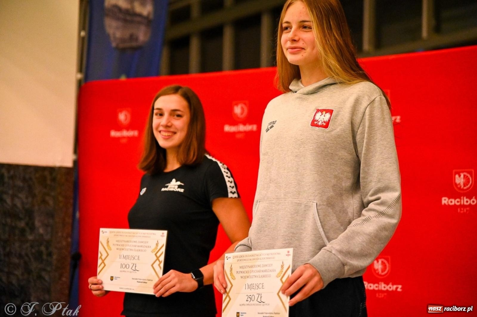 Zdjęcie w galerii na portalu naszraciborz.pl: Rywalizacja pływacka o Puchar Marszałka Województwa Śląskiego na krótkim basenie w Raciborzu wiadomości z regionu