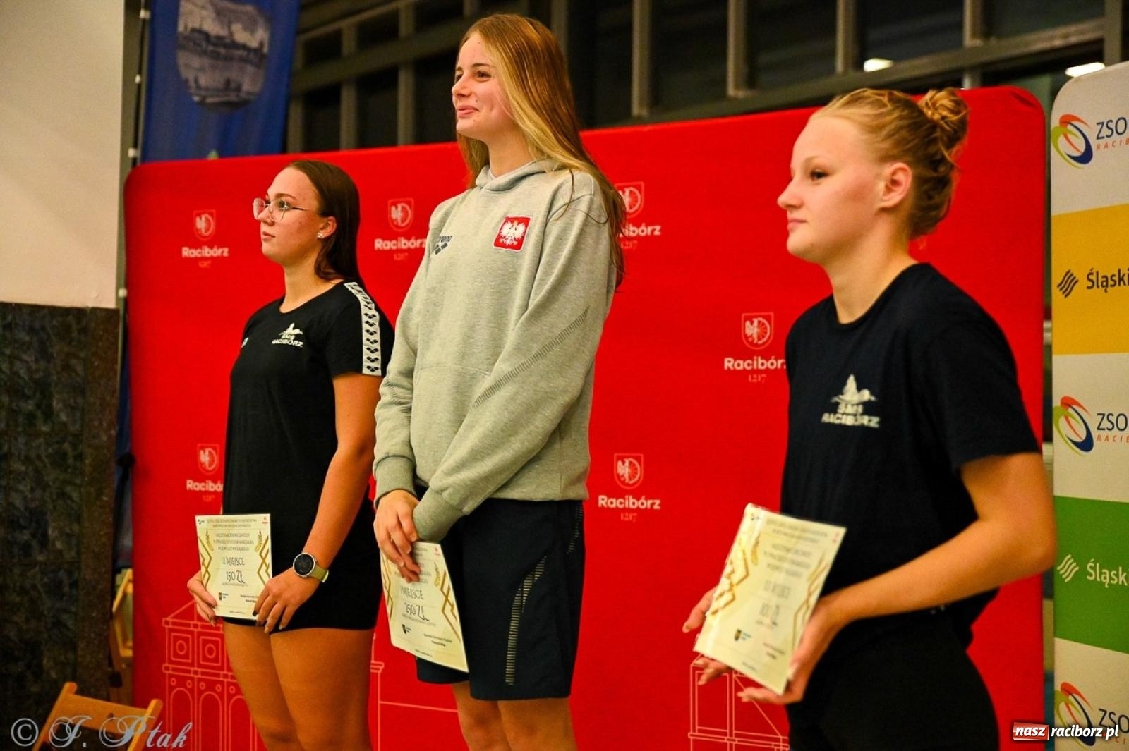 Zdjęcie w galerii na portalu naszraciborz.pl: Rywalizacja pływacka o Puchar Marszałka Województwa Śląskiego na krótkim basenie w Raciborzu wiadomości z regionu