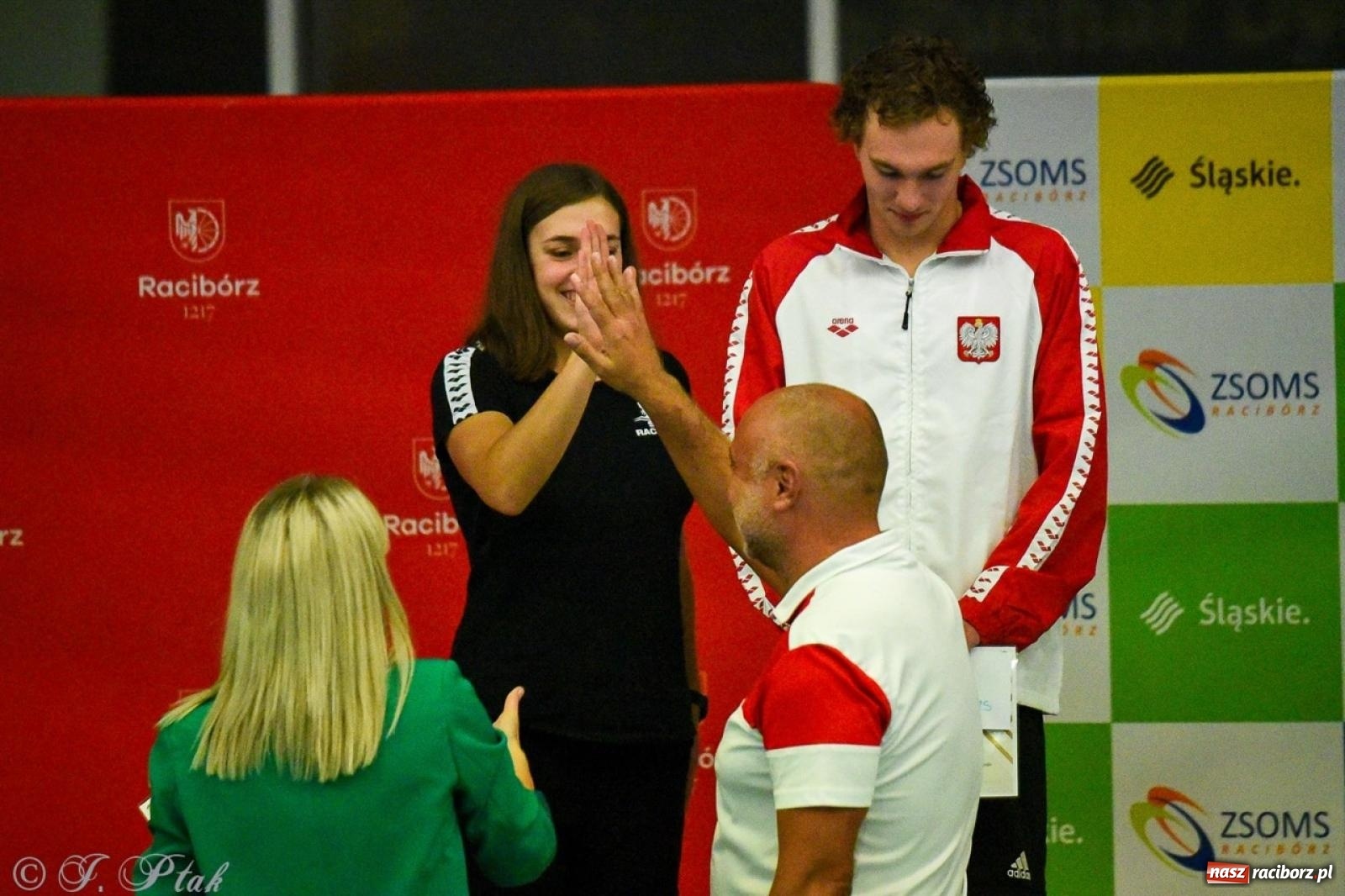 Zdjęcie w galerii na portalu naszraciborz.pl: Rywalizacja pływacka o Puchar Marszałka Województwa Śląskiego na krótkim basenie w Raciborzu wiadomości z regionu