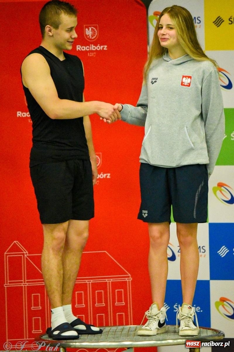 Zdjęcie w galerii na portalu naszraciborz.pl: Rywalizacja pływacka o Puchar Marszałka Województwa Śląskiego na krótkim basenie w Raciborzu wiadomości z regionu