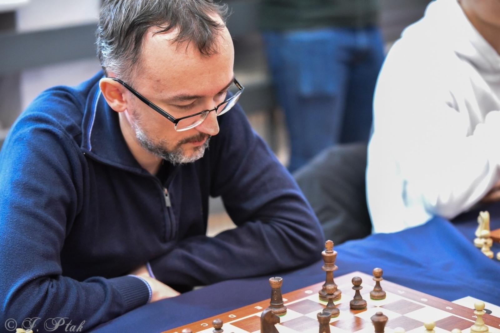 Zdjęcie w galerii na portalu naszraciborz.pl: V Międzynarodowy Memoriał Szachowy Alfreda Chrobaka – Zacięta rywalizacja w Raciborzu wiadomości z regionu