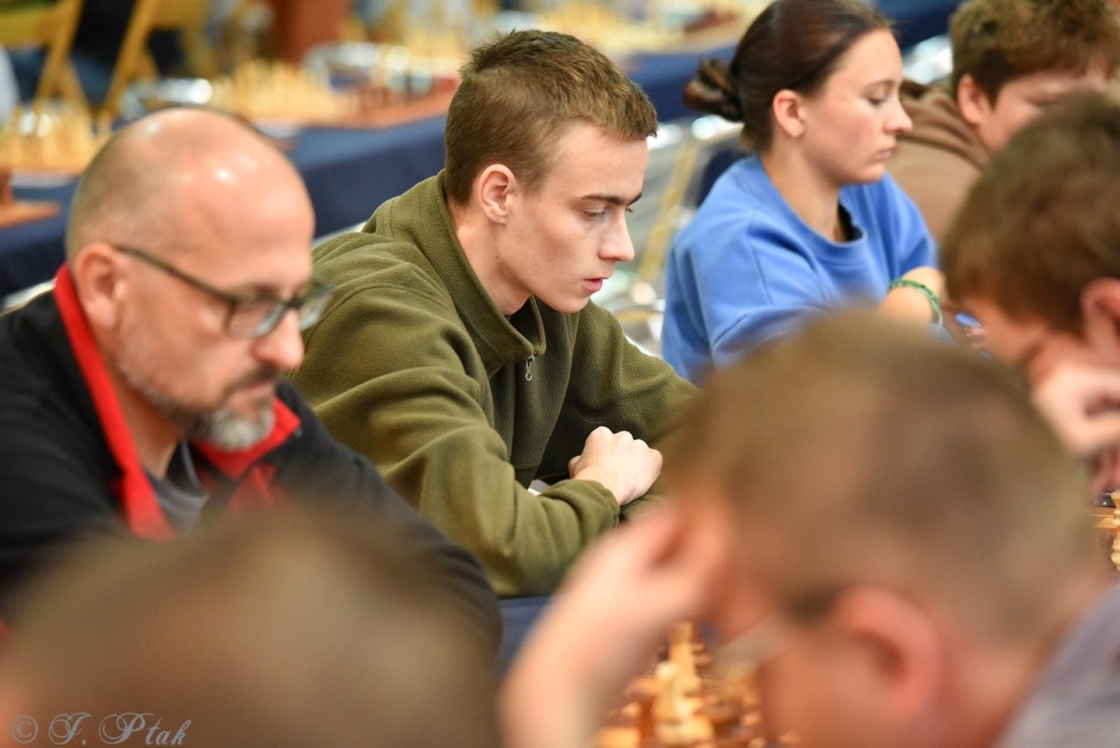 Zdjęcie w galerii na portalu naszraciborz.pl: V Międzynarodowy Memoriał Szachowy Alfreda Chrobaka – Zacięta rywalizacja w Raciborzu wiadomości z regionu