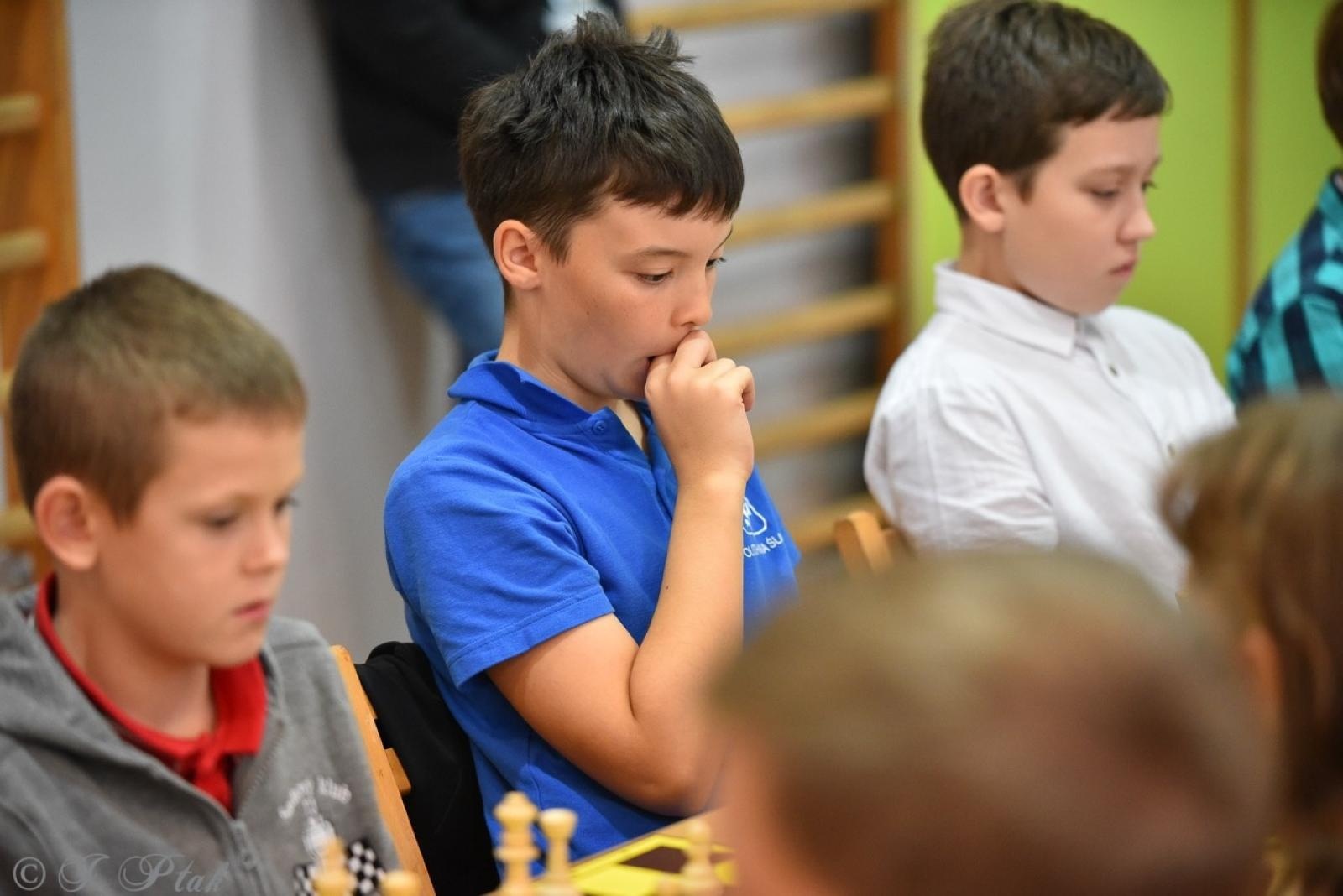 Zdjęcie w galerii na portalu naszraciborz.pl: V Międzynarodowy Memoriał Szachowy Alfreda Chrobaka – Zacięta rywalizacja w Raciborzu wiadomości z regionu