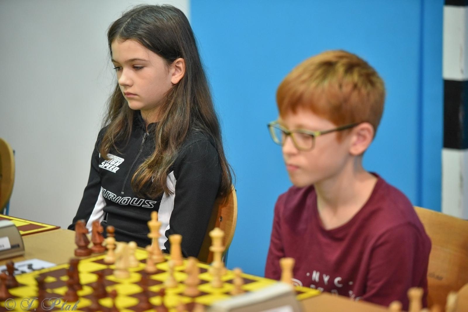 Zdjęcie w galerii na portalu naszraciborz.pl: V Międzynarodowy Memoriał Szachowy Alfreda Chrobaka – Zacięta rywalizacja w Raciborzu wiadomości z regionu