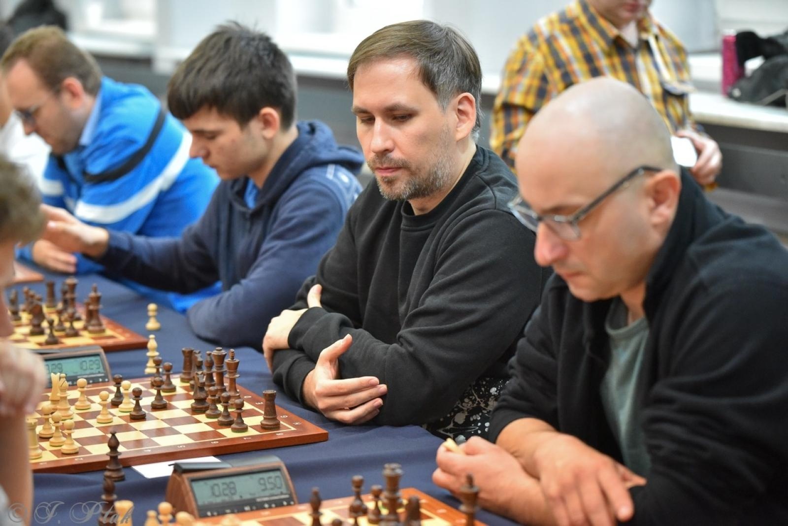 Zdjęcie w galerii na portalu naszraciborz.pl: V Międzynarodowy Memoriał Szachowy Alfreda Chrobaka – Zacięta rywalizacja w Raciborzu wiadomości z regionu