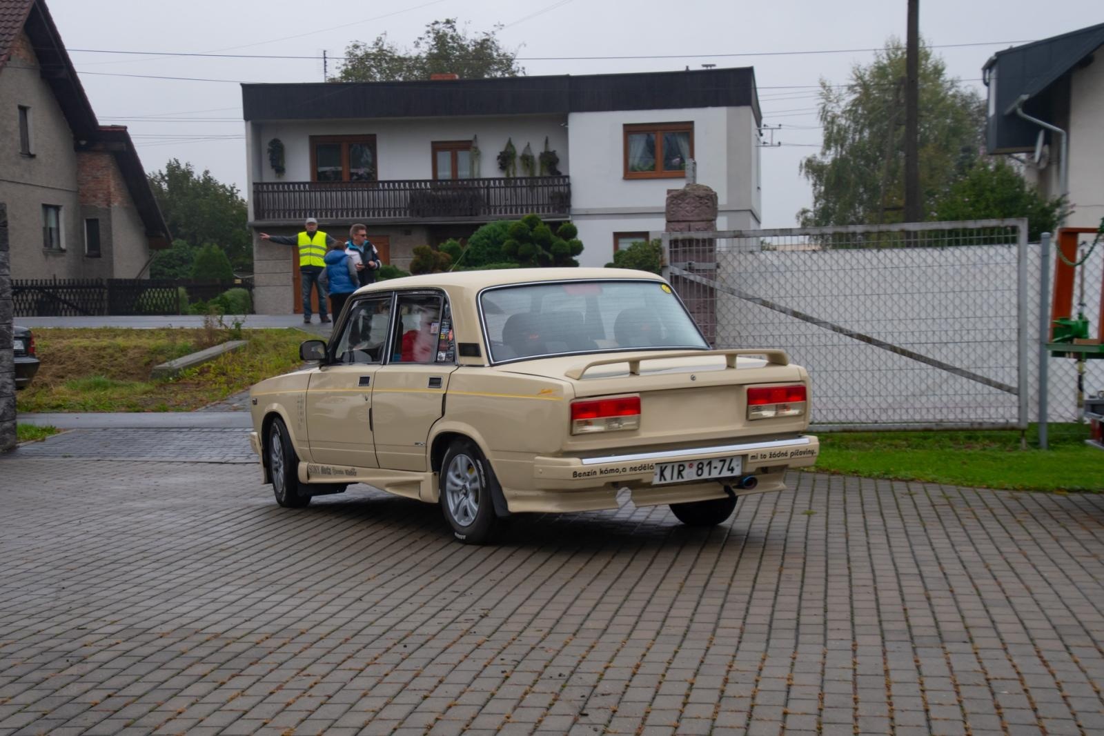 Zdjęcie w galerii na portalu naszraciborz.pl: Jesienny zlot samochodów zabytkowych w Zabełkowie wiadomości z regionu