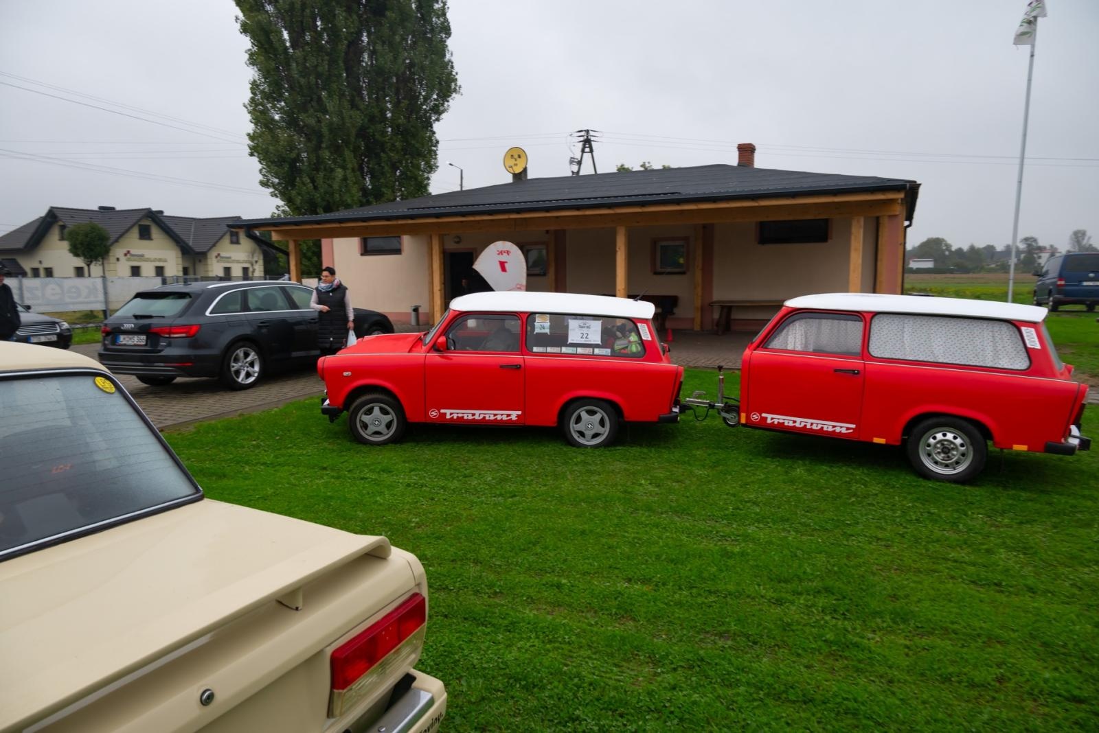 Zdjęcie w galerii na portalu naszraciborz.pl: Jesienny zlot samochodów zabytkowych w Zabełkowie wiadomości z regionu