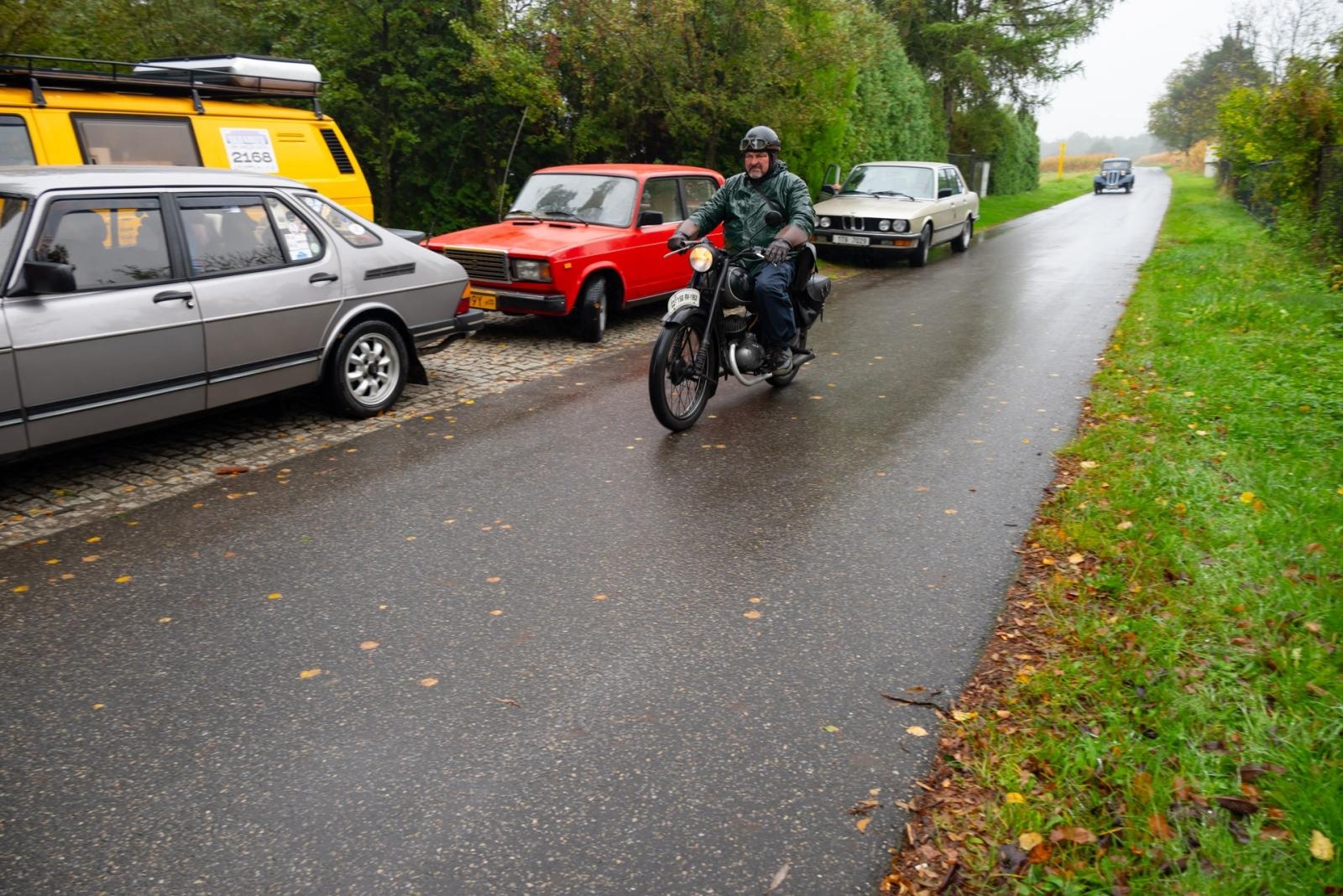 Zdjęcie w galerii na portalu naszraciborz.pl: Jesienny zlot samochodów zabytkowych w Zabełkowie wiadomości z regionu