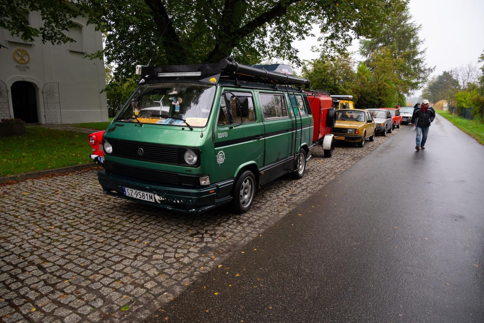 Zdjęcie w galerii na portalu naszraciborz.pl: Jesienny zlot samochodów zabytkowych w Zabełkowie wiadomości z regionu