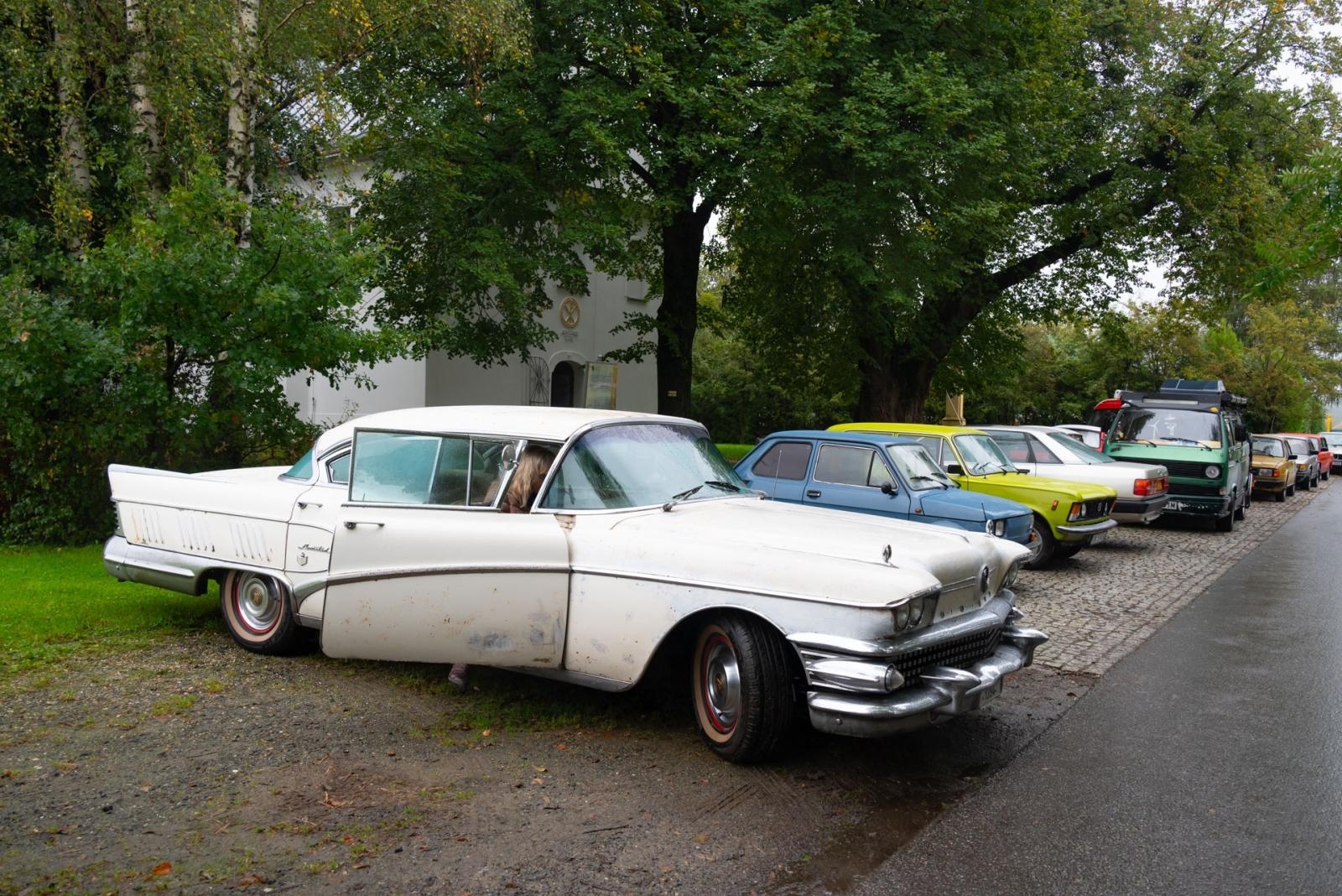 Zdjęcie w galerii na portalu naszraciborz.pl: Jesienny zlot samochodów zabytkowych w Zabełkowie wiadomości z regionu