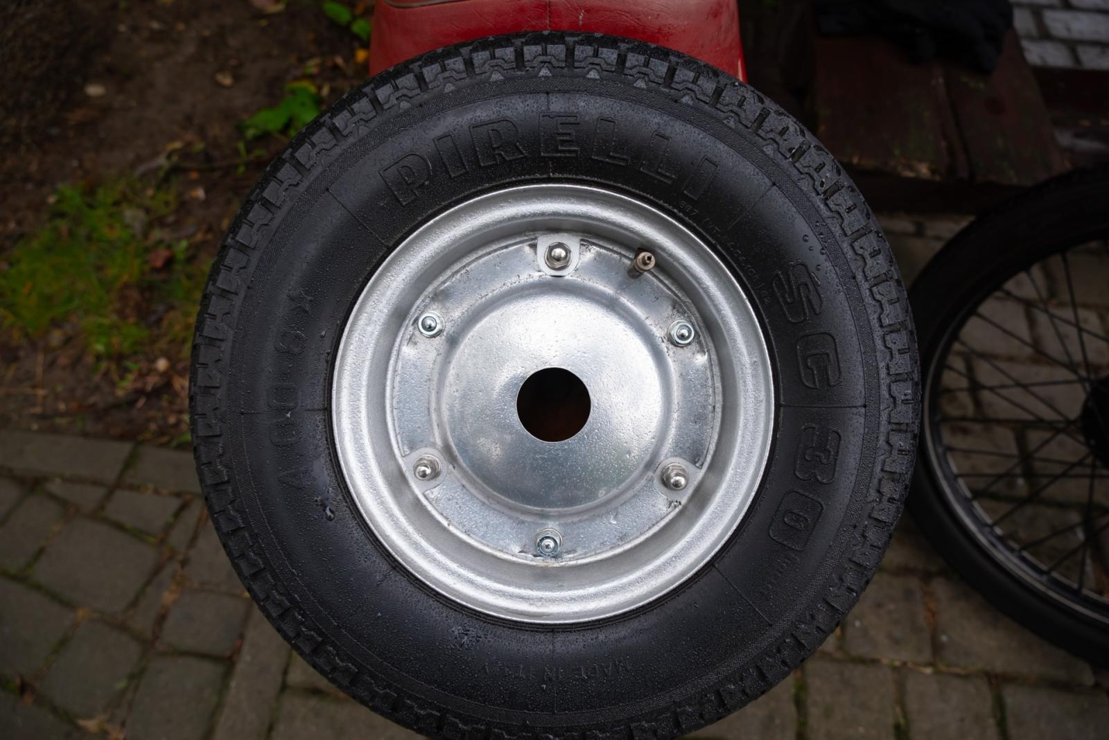 Zdjęcie w galerii na portalu naszraciborz.pl: Jesienny zlot samochodów zabytkowych w Zabełkowie wiadomości z regionu