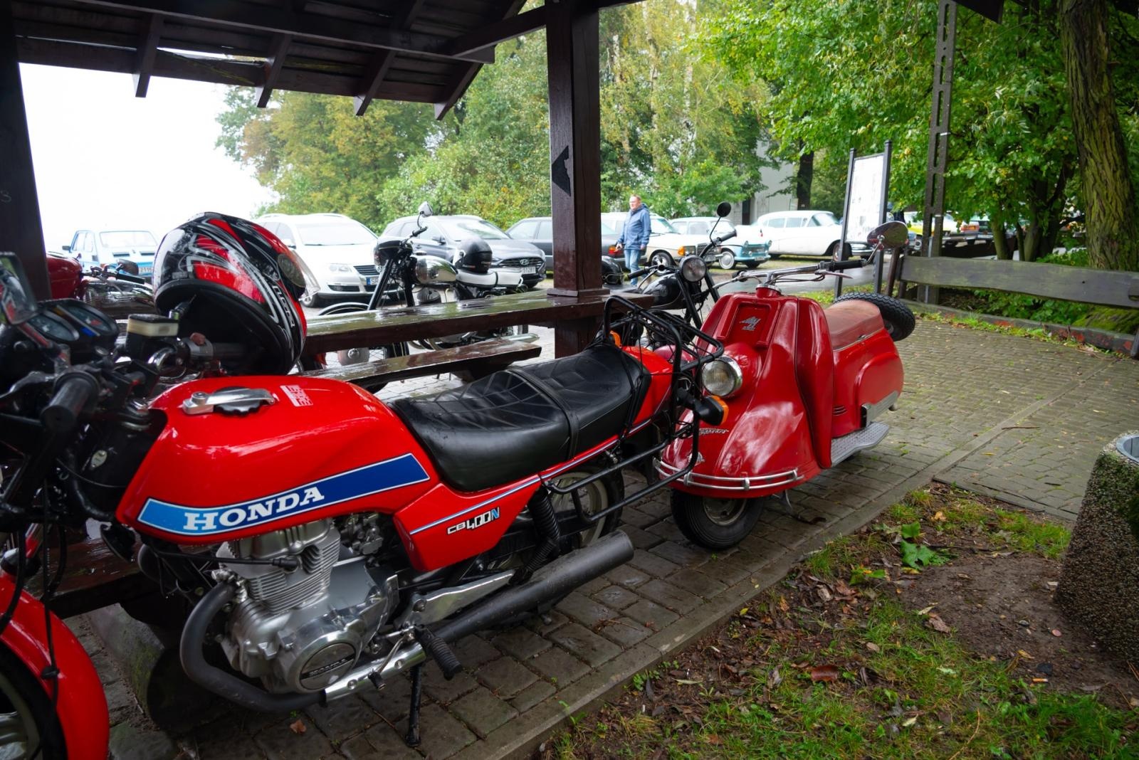 Zdjęcie w galerii na portalu naszraciborz.pl: Jesienny zlot samochodów zabytkowych w Zabełkowie wiadomości z regionu