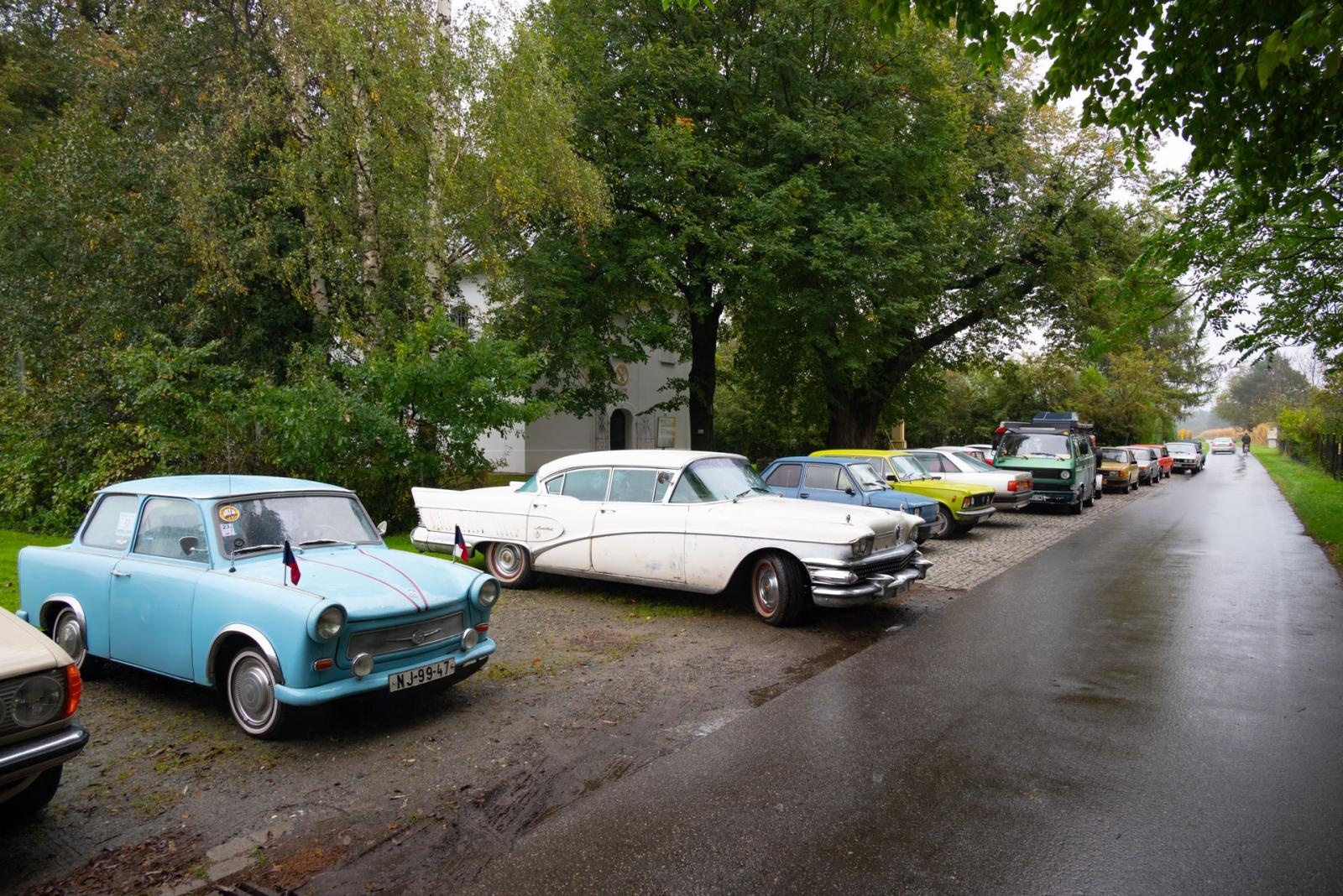 Zdjęcie w galerii na portalu naszraciborz.pl: Jesienny zlot samochodów zabytkowych w Zabełkowie wiadomości z regionu