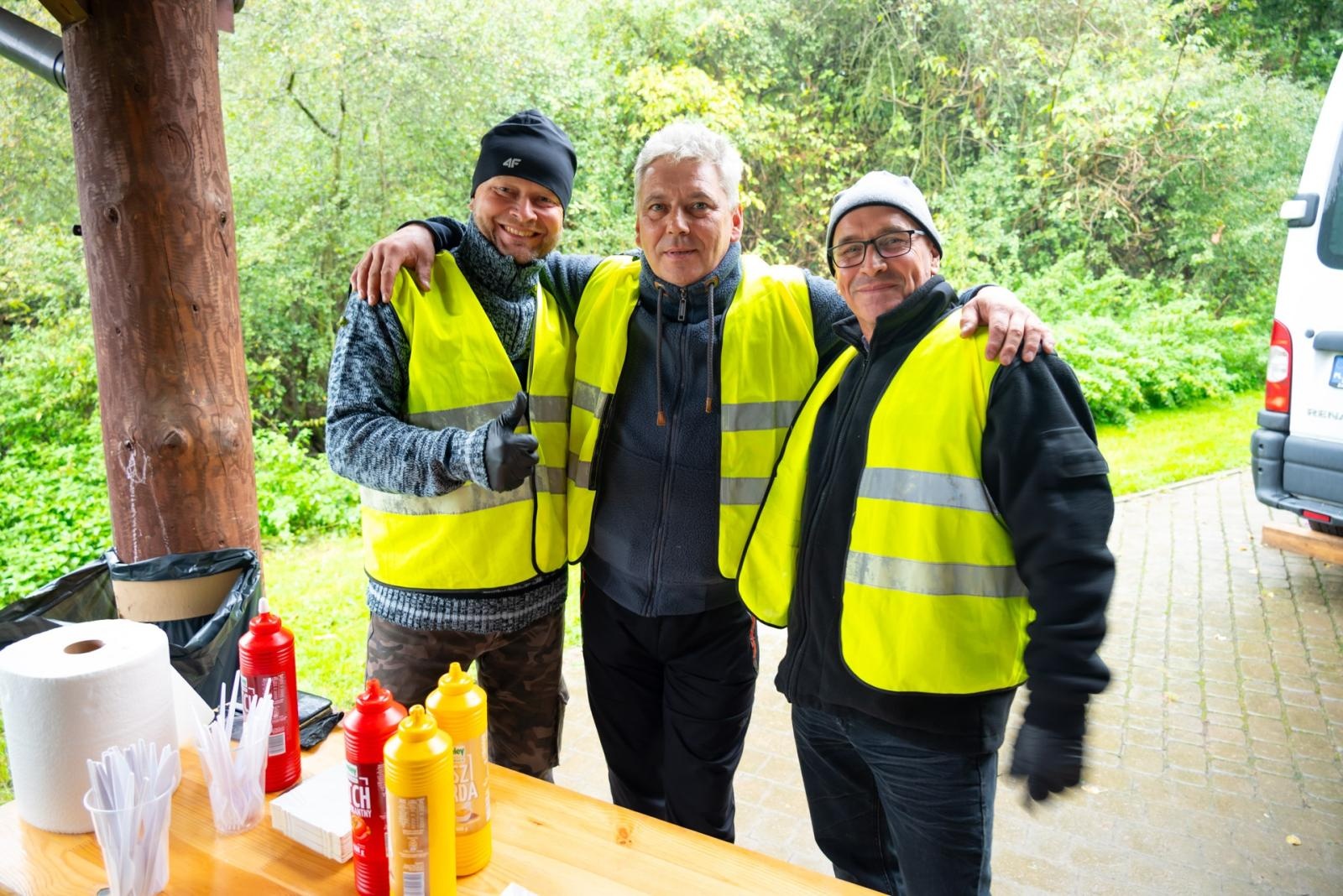 Zdjęcie w galerii na portalu naszraciborz.pl: Jesienny zlot samochodów zabytkowych w Zabełkowie wiadomości z regionu