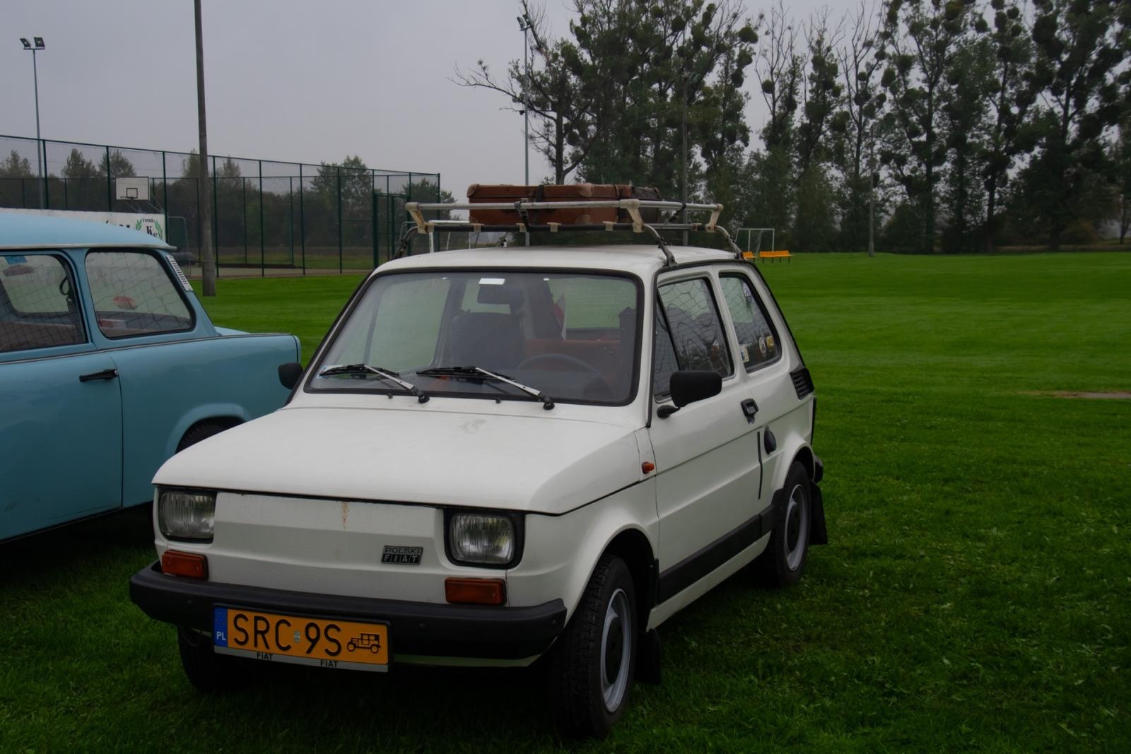 Zdjęcie w galerii na portalu naszraciborz.pl: Jesienny zlot samochodów zabytkowych w Zabełkowie wiadomości z regionu