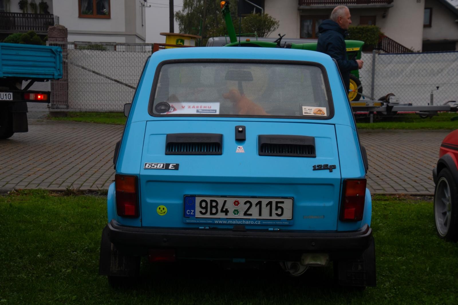 Zdjęcie w galerii na portalu naszraciborz.pl: Jesienny zlot samochodów zabytkowych w Zabełkowie wiadomości z regionu