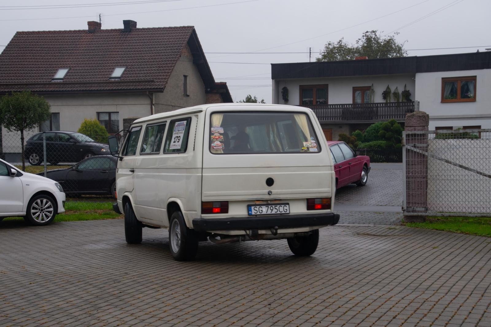 Zdjęcie w galerii na portalu naszraciborz.pl: Jesienny zlot samochodów zabytkowych w Zabełkowie wiadomości z regionu