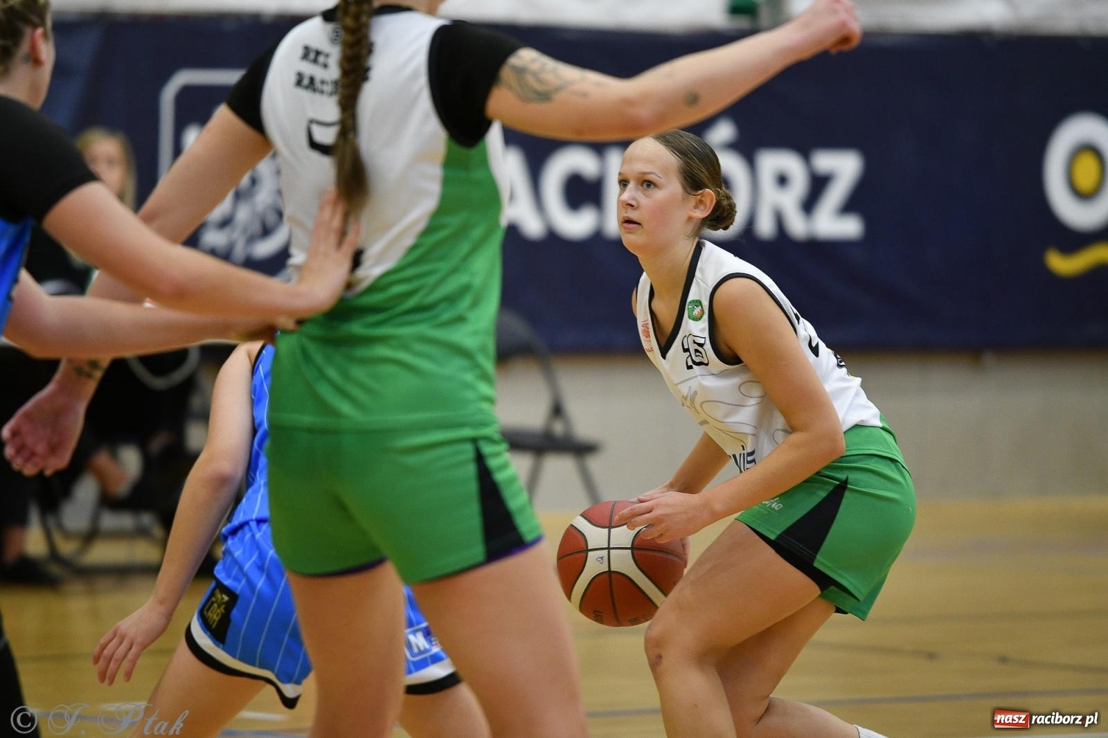 Zdjęcie w galerii na portalu naszraciborz.pl: Sparta Ziębice zdecydowanie lepsza od RKK AZS Racibórz [FOTO] wiadomości z regionu