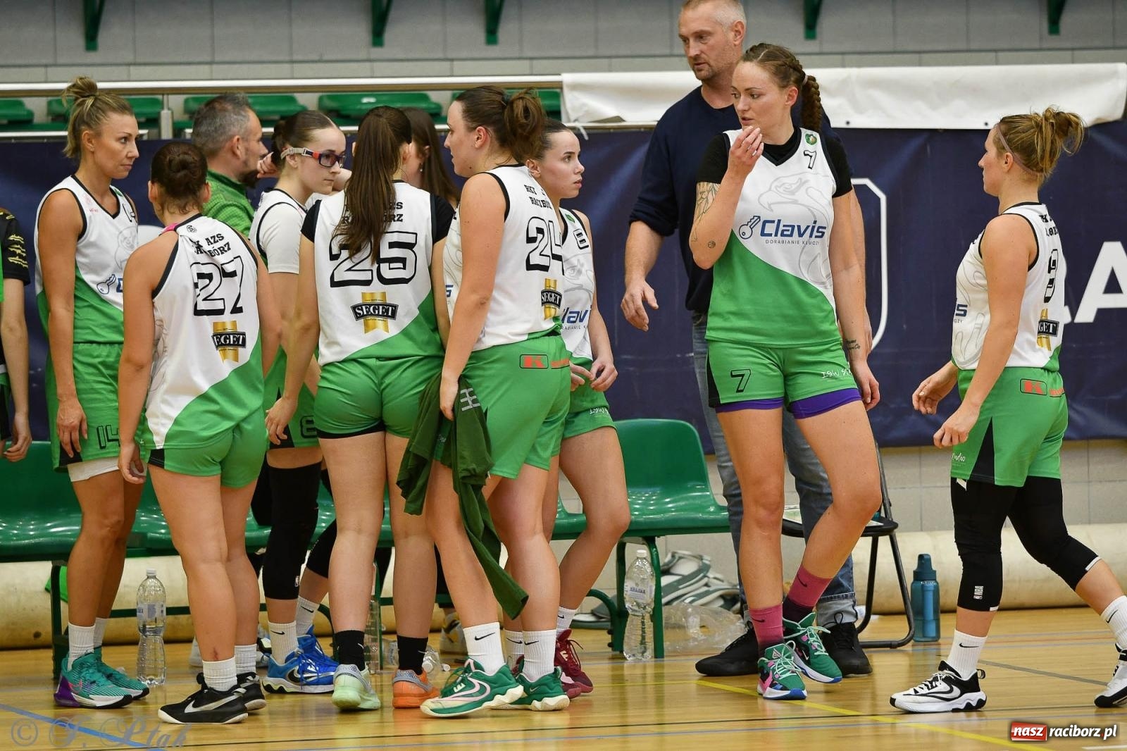 Zdjęcie w galerii na portalu naszraciborz.pl: Sparta Ziębice zdecydowanie lepsza od RKK AZS Racibórz [FOTO] wiadomości z regionu