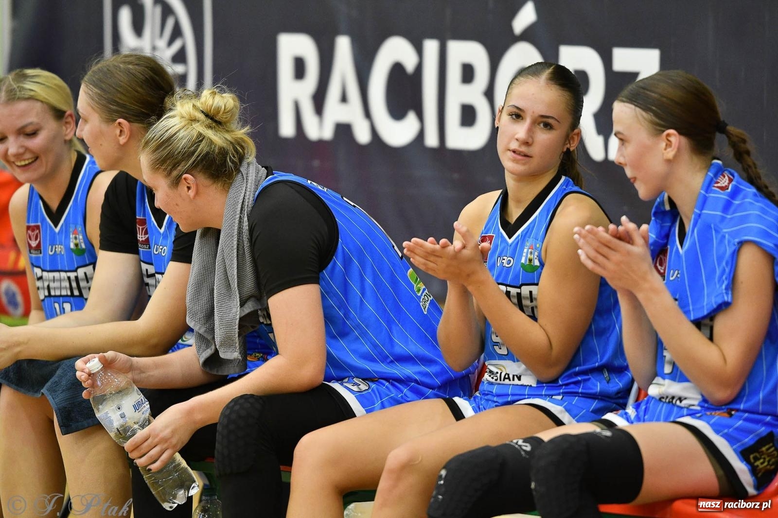 Zdjęcie w galerii na portalu naszraciborz.pl: Sparta Ziębice zdecydowanie lepsza od RKK AZS Racibórz [FOTO] wiadomości z regionu