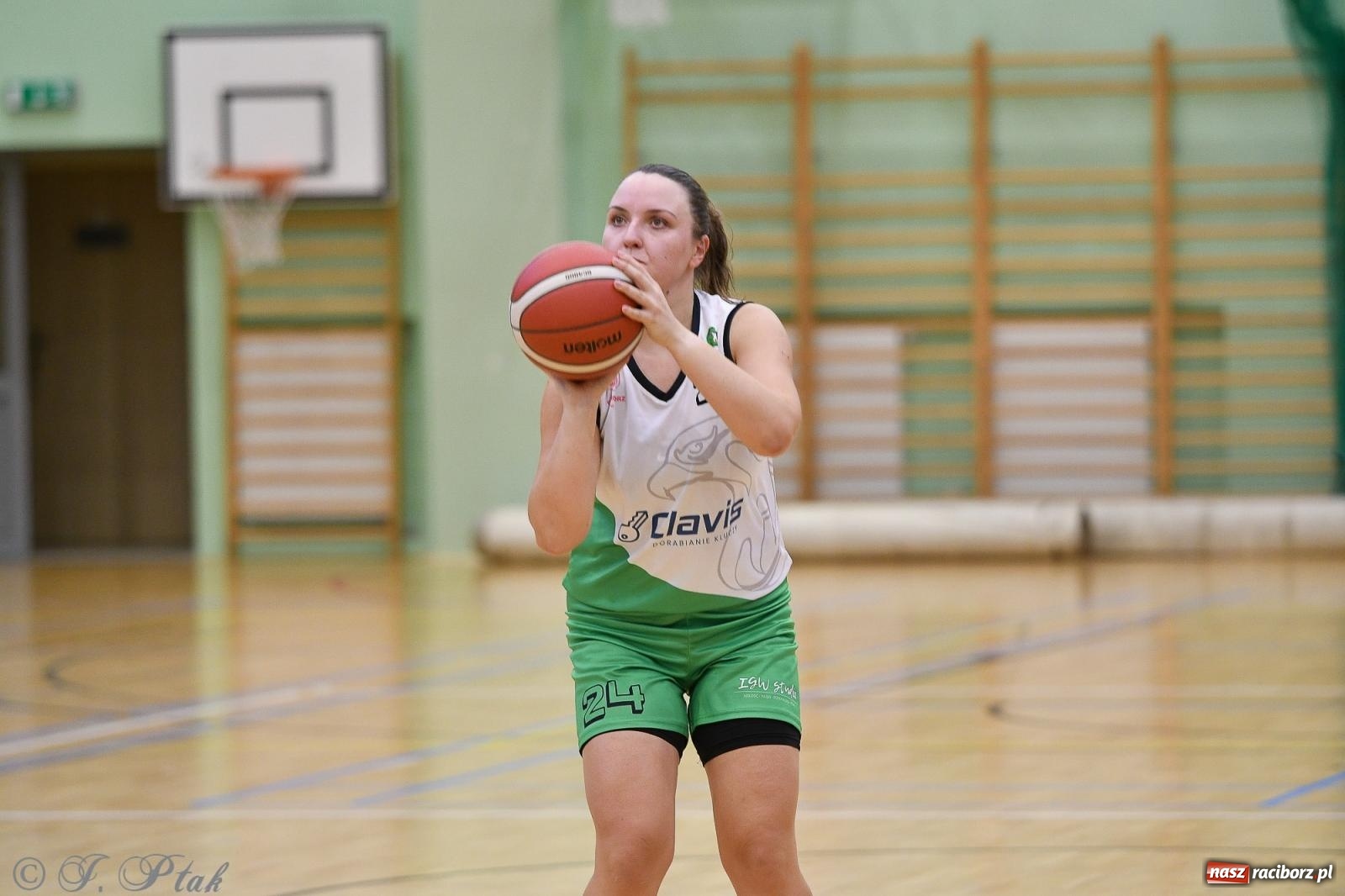 Zdjęcie w galerii na portalu naszraciborz.pl: Sparta Ziębice zdecydowanie lepsza od RKK AZS Racibórz [FOTO] wiadomości z regionu